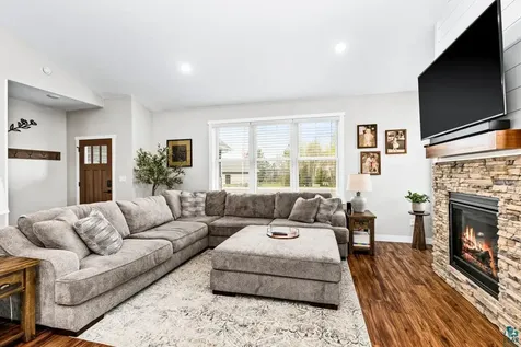 4320 Thielke Circle Hermantown MN 55811