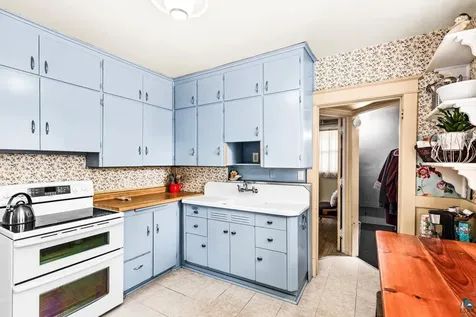 4431 Robinson Street Duluth MN 55804