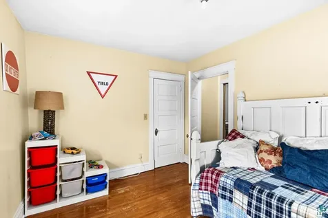 4431 Robinson Street Duluth MN 55804