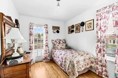 4431 Robinson Street Duluth MN 55804
