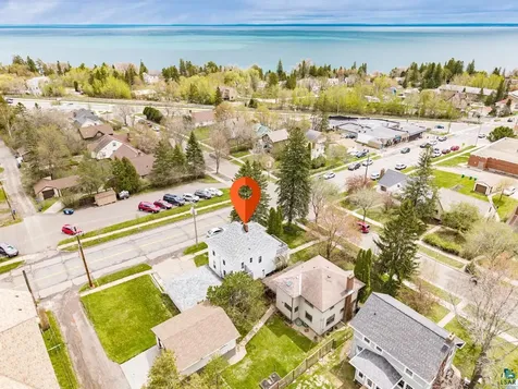4431 Robinson Street Duluth MN 55804