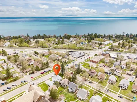 4431 Robinson Street Duluth MN 55804