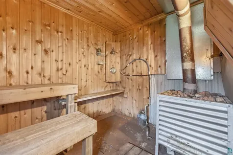 4781 Cedar Island Drive Eveleth MN 55734