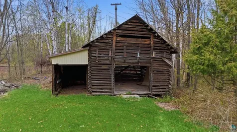 4781 Cedar Island Drive Eveleth MN 55734