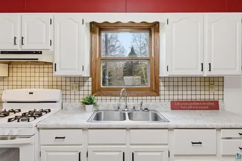 4781 Cedar Island Drive Eveleth MN 55734