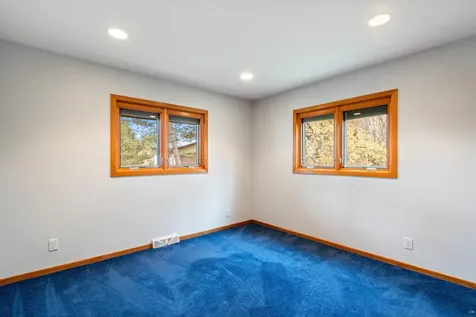 7024 Van Road Duluth MN 55803