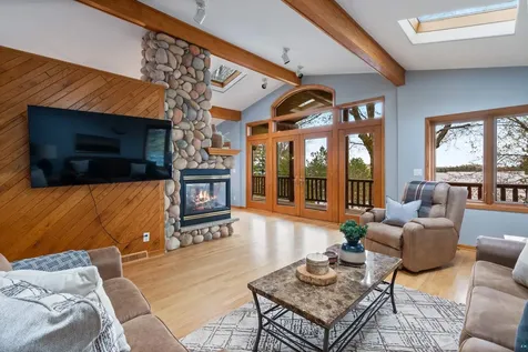 7024 Van Road Duluth MN 55803