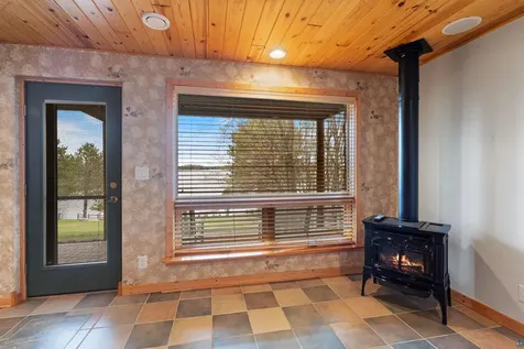 7024 Van Road Duluth MN 55803