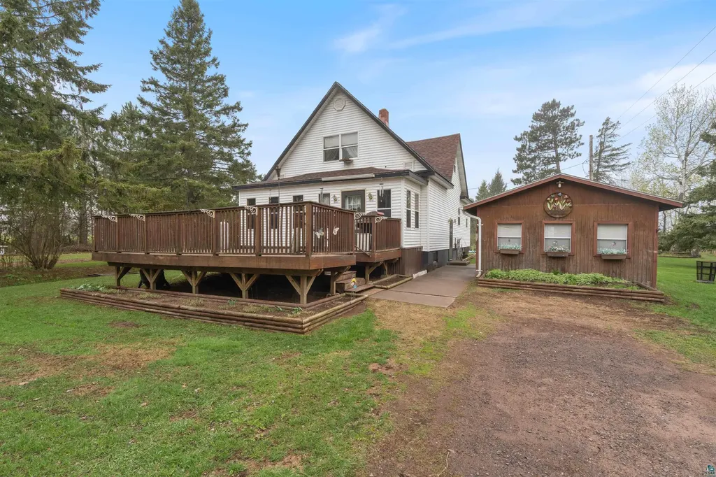 6637 S County Road B South Range WI 54874