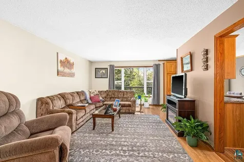 22 Marks Drive Silver Bay MN 55614