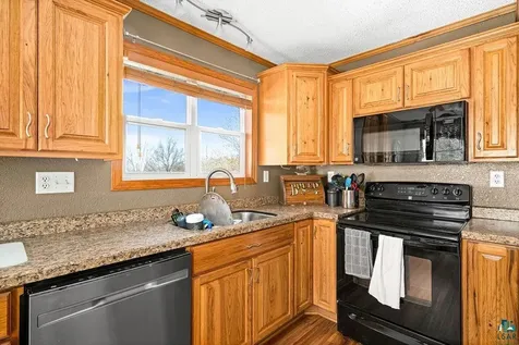 22 Marks Drive Silver Bay MN 55614
