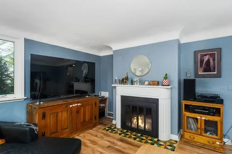 4631 London Road Duluth MN 55804