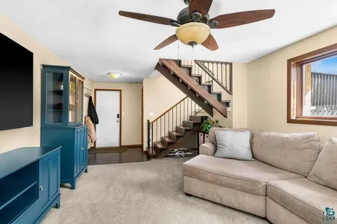 3717 Chambersburg Avenue Duluth MN 55811