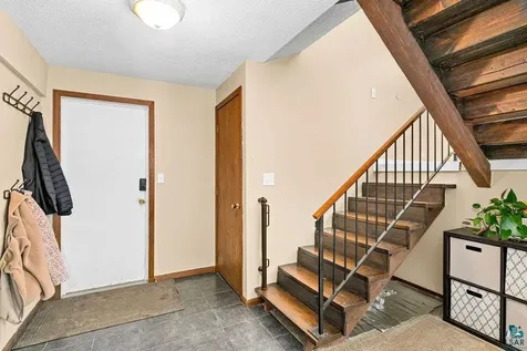 3717 Chambersburg Avenue Duluth MN 55811
