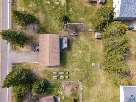 3717 Chambersburg Avenue Duluth MN 55811