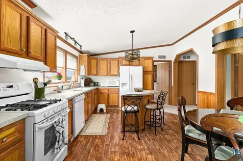 84 Arbutus Drive Duluth MN 55810