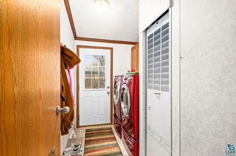 84 Arbutus Drive Duluth MN 55810