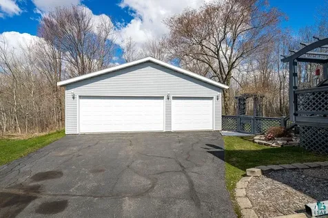 84 Arbutus Drive Duluth MN 55810