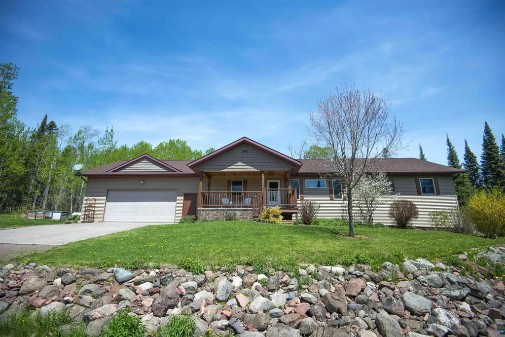 322 County Road 14 Grand Marais MN 55604
