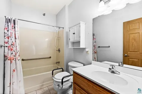 4042 Haines Road Duluth MN 55811