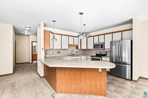 4042 Haines Road Duluth MN 55811