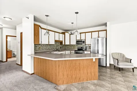 4042 Haines Road Duluth MN 55811