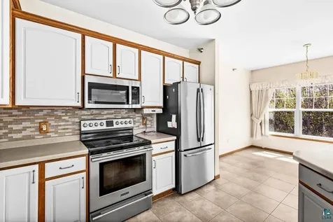 4042 Haines Road Duluth MN 55811