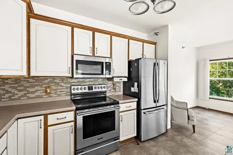 4042 Haines Road Duluth MN 55811