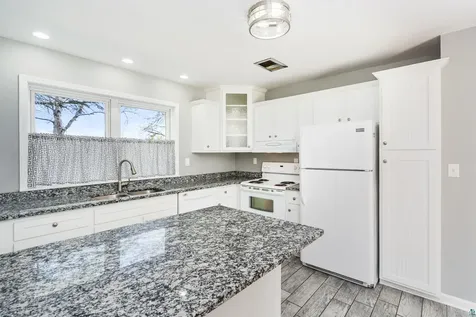 504 Madison Avenue Duluth MN 55811