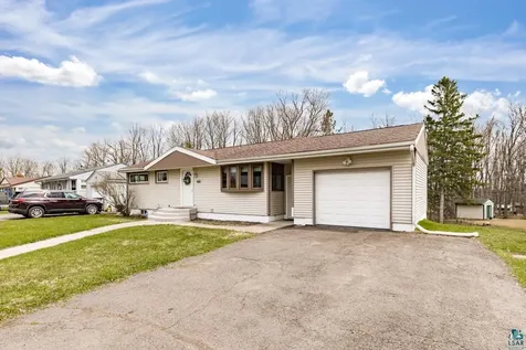 606 Maple Bend Drive Duluth MN 55811