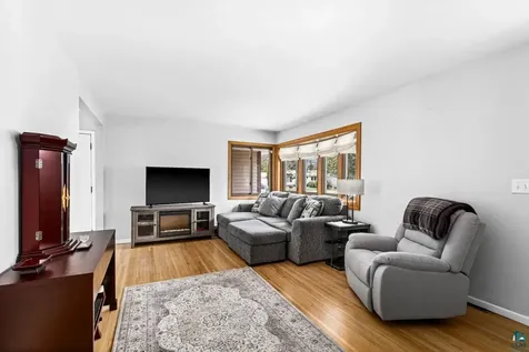 606 Maple Bend Drive Duluth MN 55811