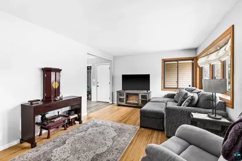606 Maple Bend Drive Duluth MN 55811
