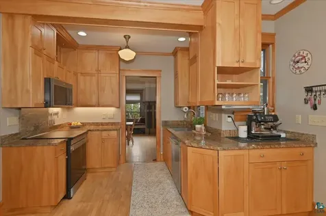 4203 Robinson Street Duluth MN 55804