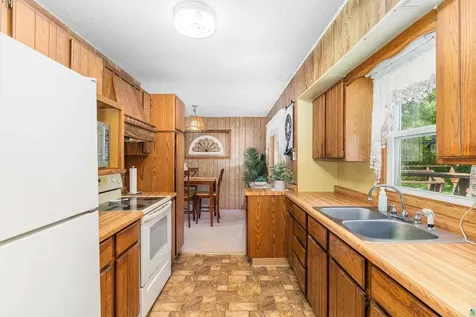 141 Alice Street Proctor MN 55810