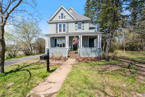 103 E 7th Street Superior WI 54880