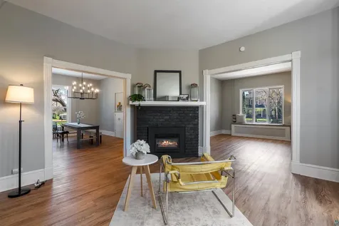 103 E 7th Street Superior WI 54880
