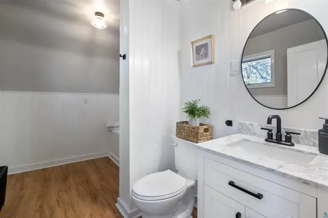 103 E 7th Street Superior WI 54880