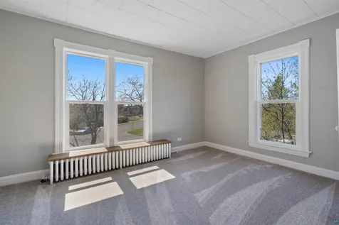 103 E 7th Street Superior WI 54880