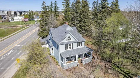103 E 7th Street Superior WI 54880