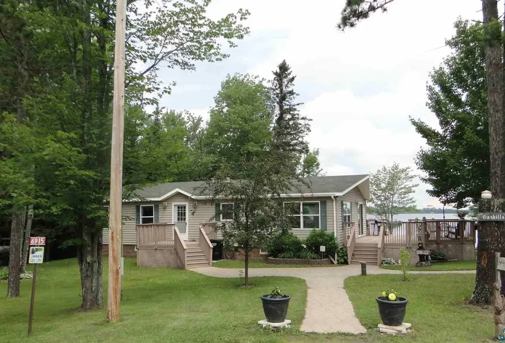 6915 Three Lakes Road Canyon MN 55717