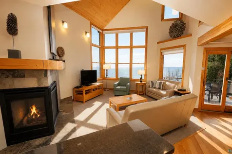 40 Surfside Drive Tofte MN 55615