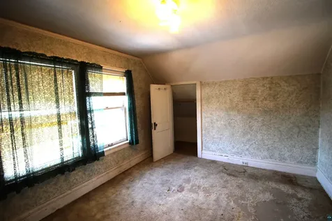 623 N 41st Avenue W Duluth MN 55807