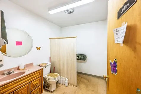 1206 E 25th Street Hibbing MN 55746-0000