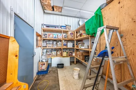 1206 E 25th Street Hibbing MN 55746-0000