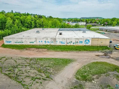 1206 E 25th Street Hibbing MN 55746-0000