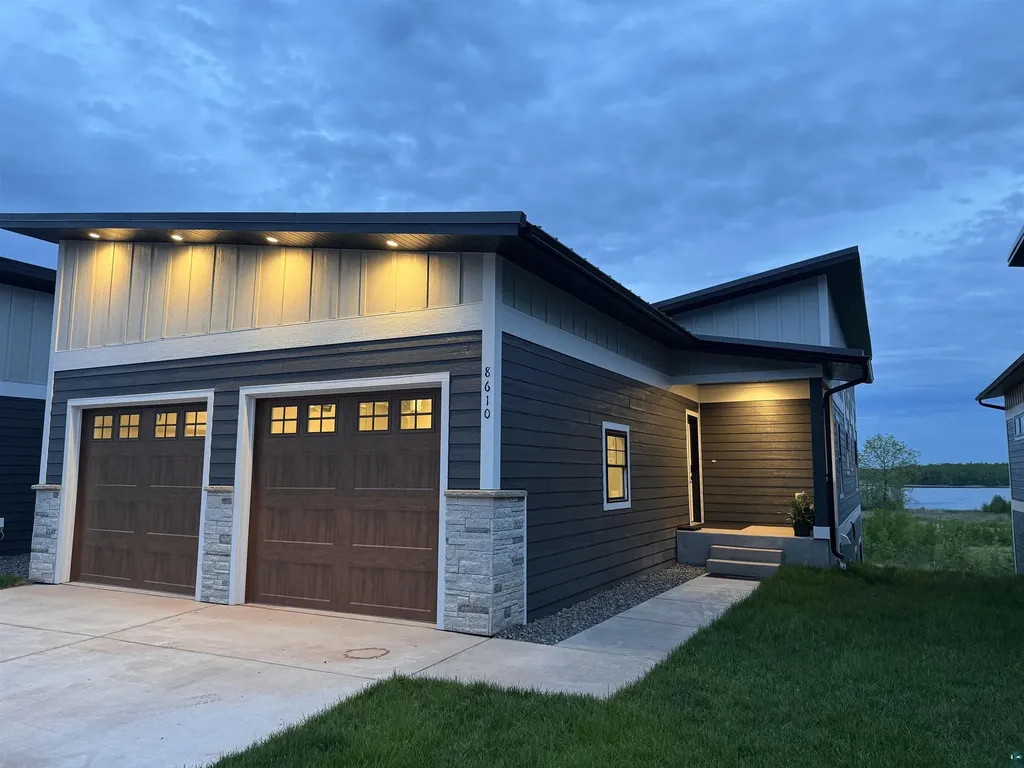8620 Maynard Place Duluth MN 55807