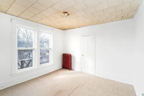 2101 E 1st Street Duluth MN 55812