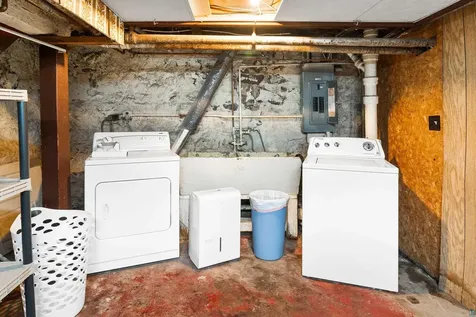 2101 E 1st Street Duluth MN 55812