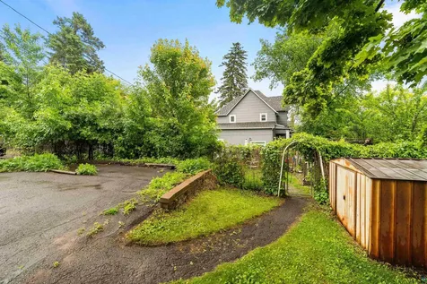2101 E 1st Street Duluth MN 55812