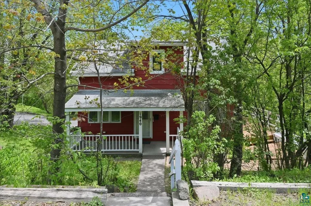 1940 Springvale Road Duluth MN 55811